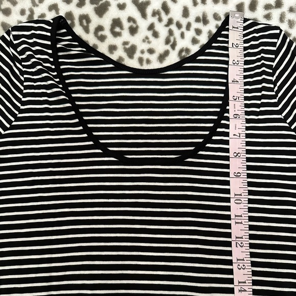 Express U-Back Sheath Dress in Black White Stripe Size Small Women’s - Picture 14 of 15